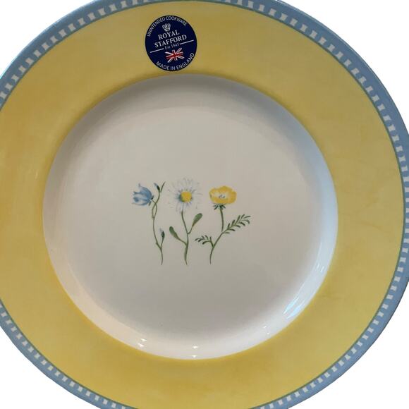 Royal Stafford Porcelain Dinner Plates 11in Yellow Spring Floral Set of 4 NEW - Picture 4 of 10